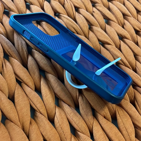 Polka Dot Loopy Case iPhone 12 Pro Max - Picture 2 of 2